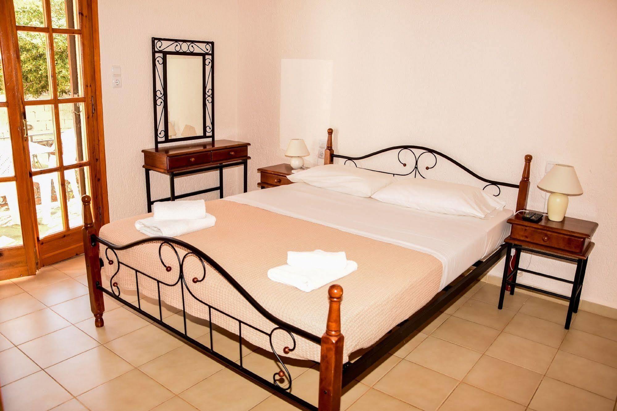 Athina Villas Elounda Zewnętrze zdjęcie